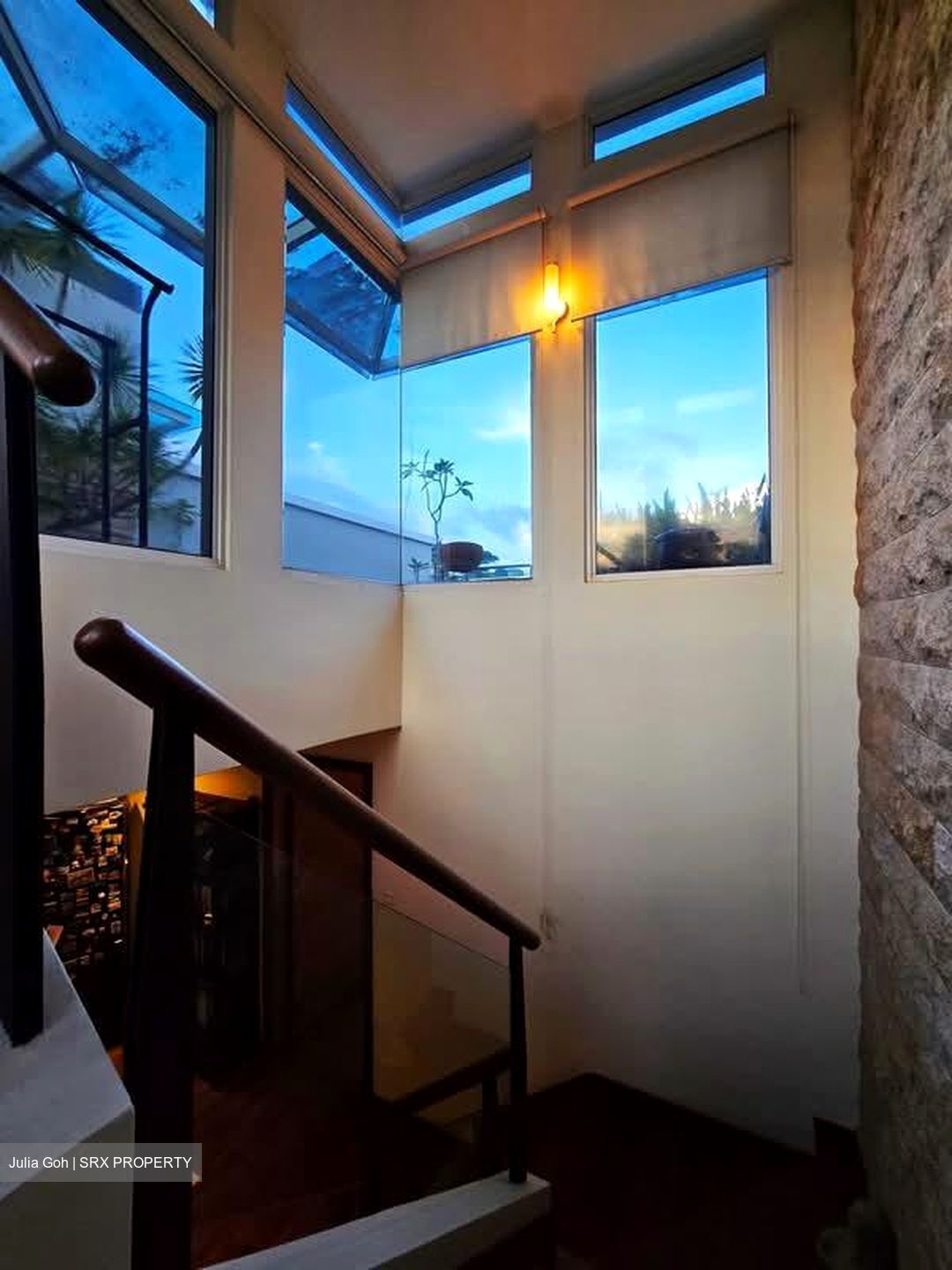 Hillcrest Park (D11), Terrace #587733461